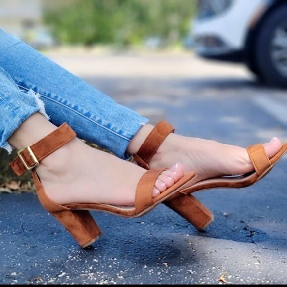 Womens Suede Ankle Strap Block Heel Dress Sandals Tan Color - Picture 2 of 5